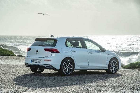 Volkswagen Việt Nam mở đặt hàng dòng xe Hot hatch hiệu năng cao nhập Đức VW Golf