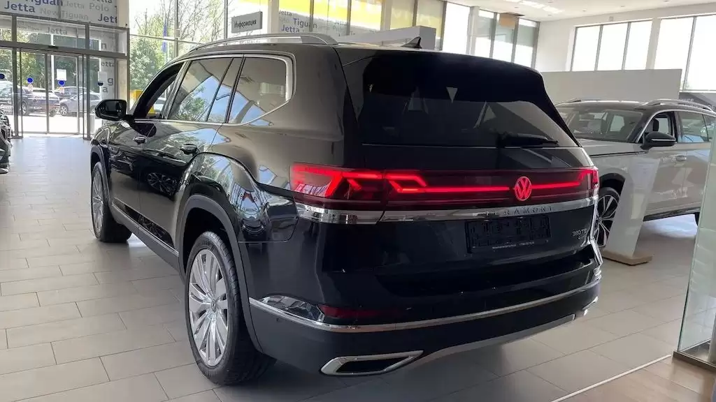 VW Teramont President Vip &#8211; Màu Đen