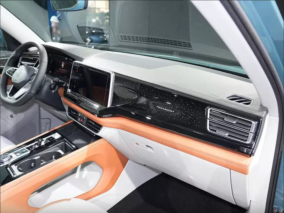 VW Teramont President Vip &#8211; Màu Đen