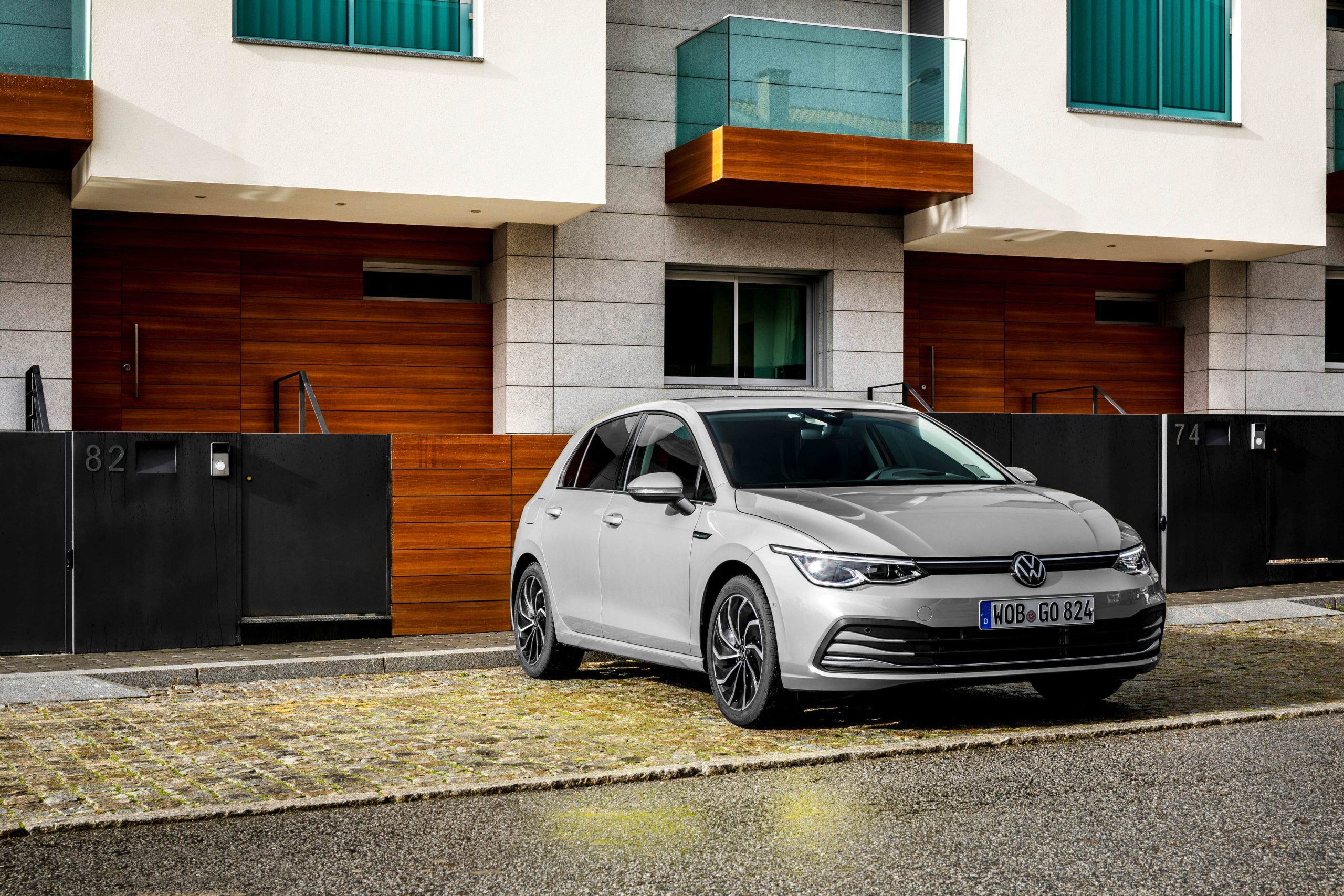 Volkswagen Golf 2025  | Hình ảnh chi tiết, Thông số kỹ thuật và Giá bán mới nhất