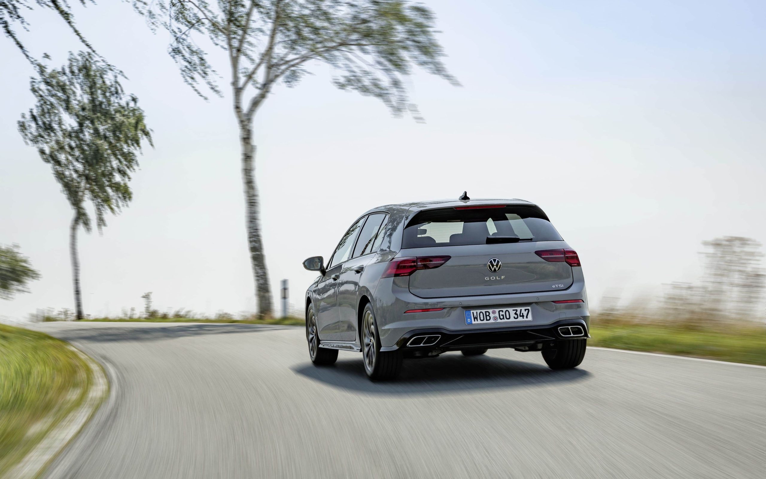Volkswagen Golf 2025  | Hình ảnh chi tiết, Thông số kỹ thuật và Giá bán mới nhất