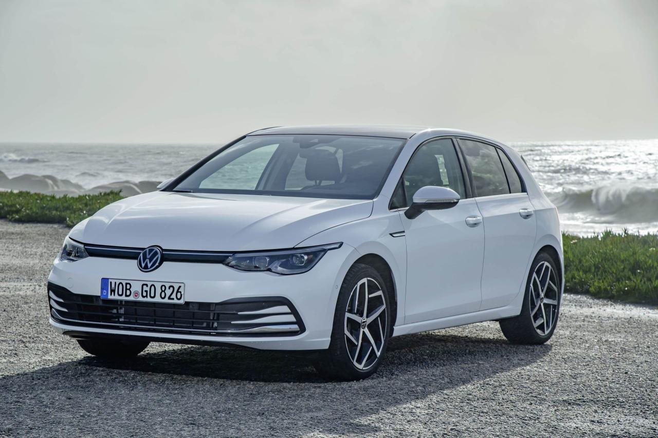 Volkswagen Golf 1.5 eTSI R-Line