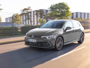 Volkswagen Golf R Performance 4Motion