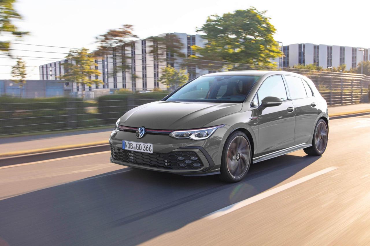 Volkswagen Golf R Performance 4Motion