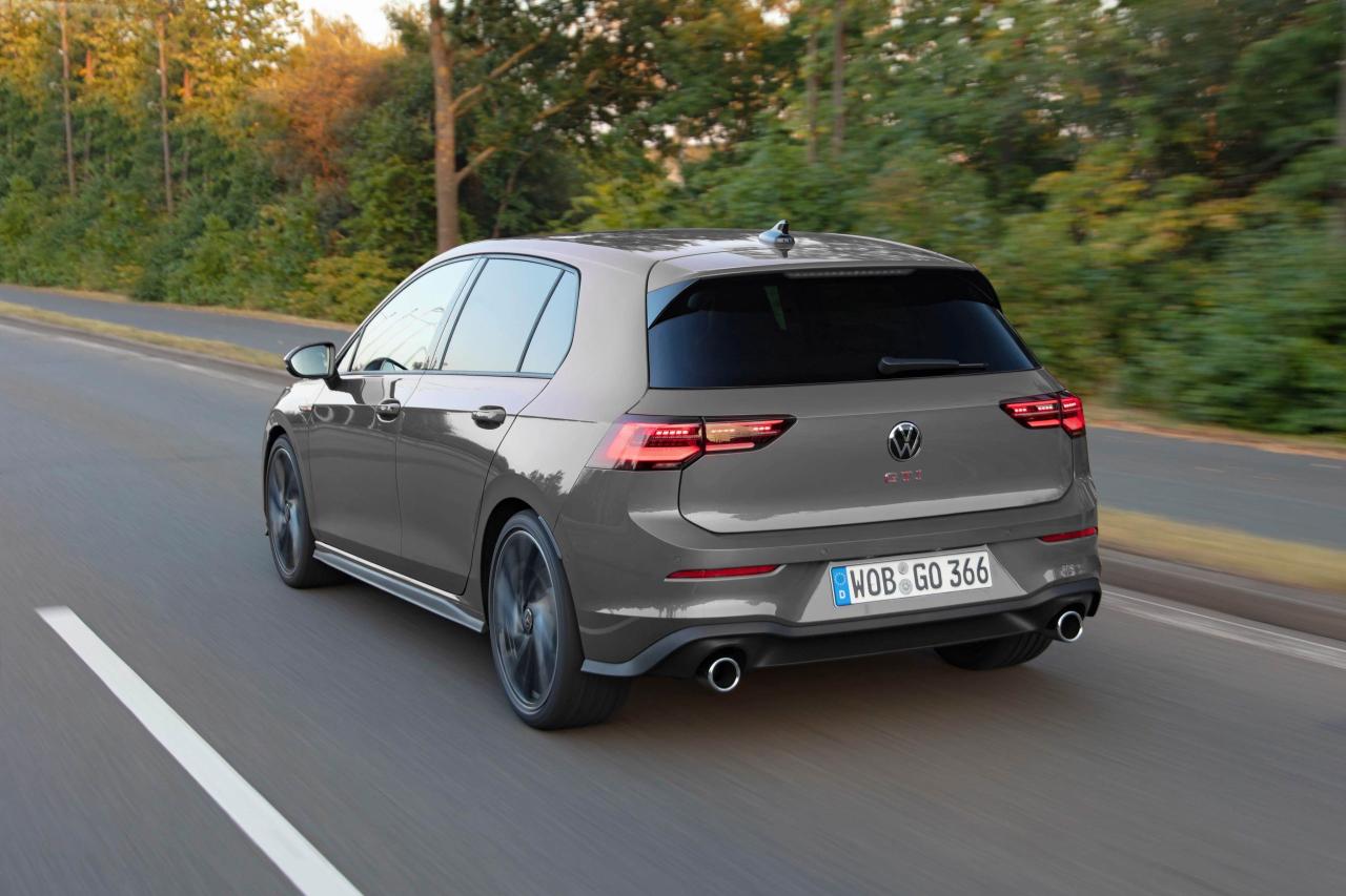 Volkswagen Golf R Performance 4Motion